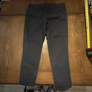 GAP Women's Black Cropped Pants